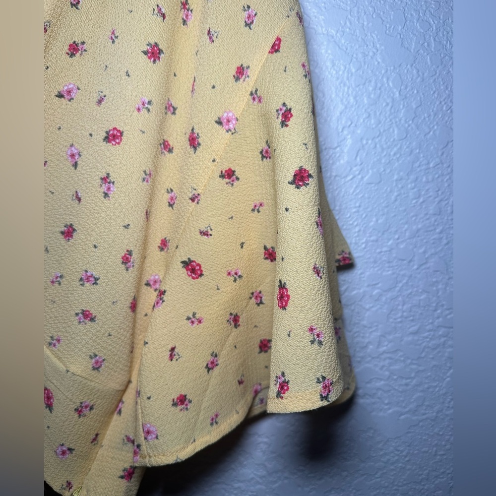 Papaya Yellow Floral Large Blouse Scrounge Crop with Lace Accent Tank Bralette - Picture 5 of 7